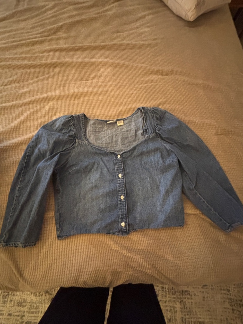 Levi's Light Blue Denim Scoop-Neck Top- Puff Sleeve and Cropped